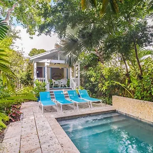 Bahama House Holiday home